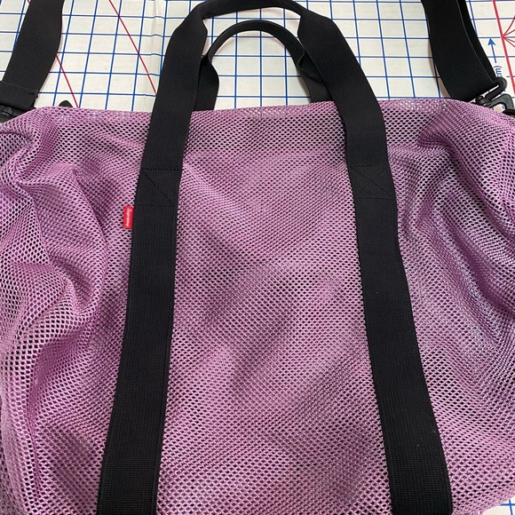 😈💜 Authentic SS16 Supreme Mesh Pastel Purple Duffle Bag 💜😈 - Picture 12 of 15